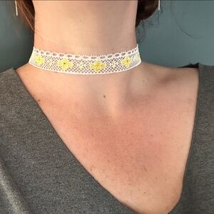 Elegant White and Yellow Lace Choker Necklace